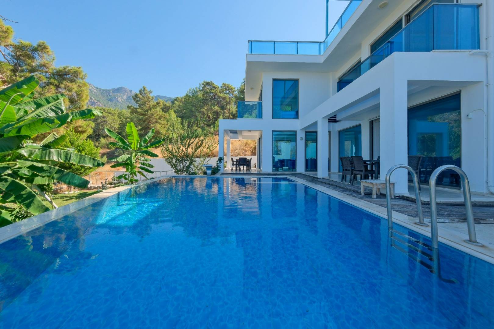 Özel havuzlu villa